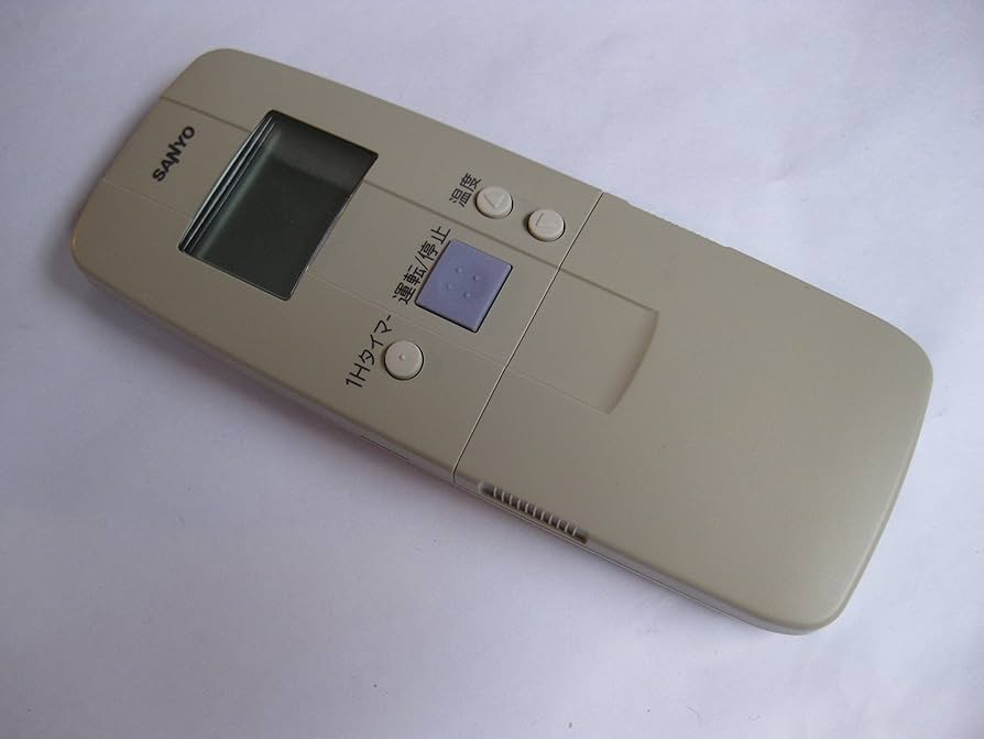 (未使用･未開封品)SANYO CXSF、6450687631、PLVZ3用交換リモコン。 6450592850.jpg